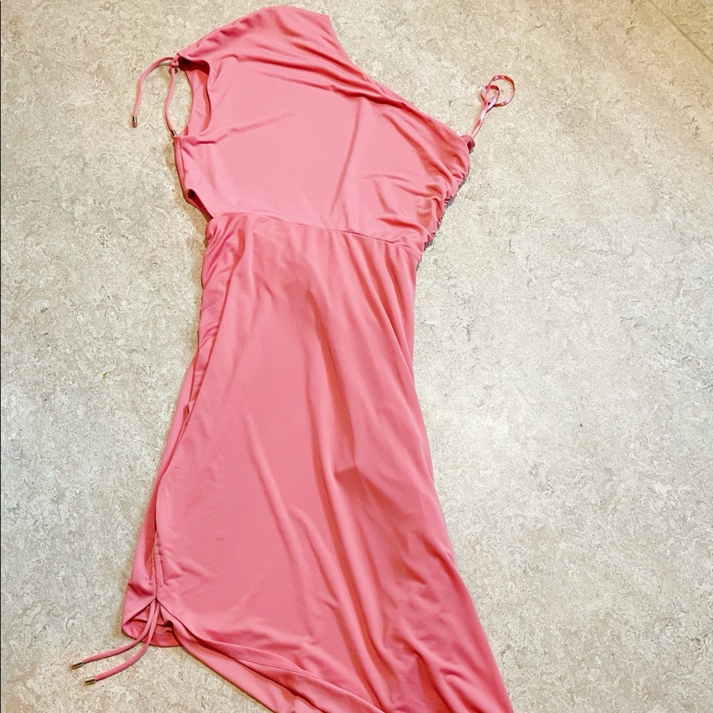 Salmon - pink off shoulder fancy dress (brand: international concepts) - Picture 2 of 3